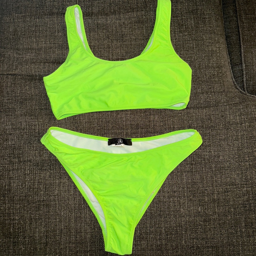 Missguided Bright Lime Bikini Set
